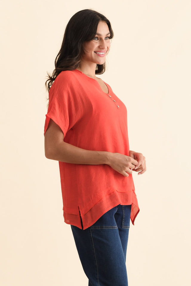 Alison Coral Layered Button Top,Brunette model,alt text|model:Brontie image 4