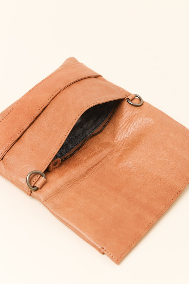 Aluka Tan Leather Bag image 3