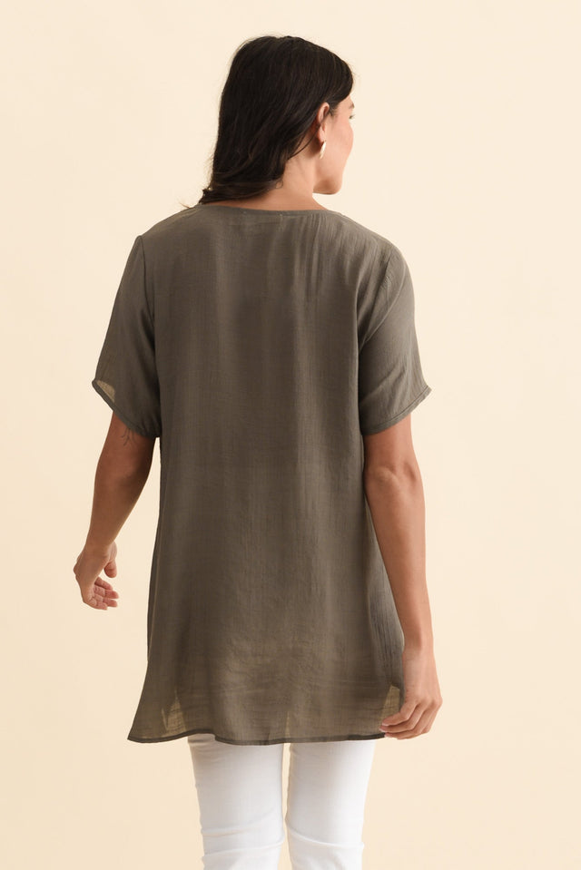 Alvina Khaki Layered Tunic Top,Brunette model,alt text|model:Brontie image 5
