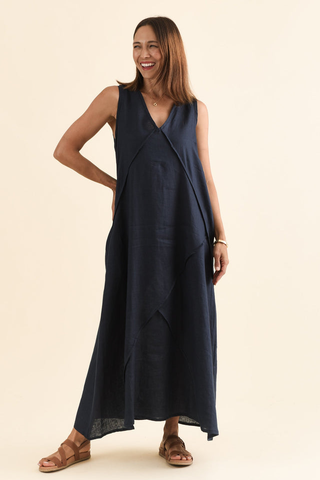 Amari Navy Linen Pocket Dress,Full Body,Brunette model,alt text|model:Cara image 6