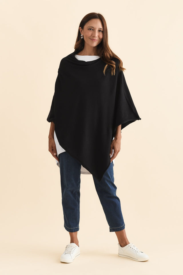 alt text|model:Cara image 4