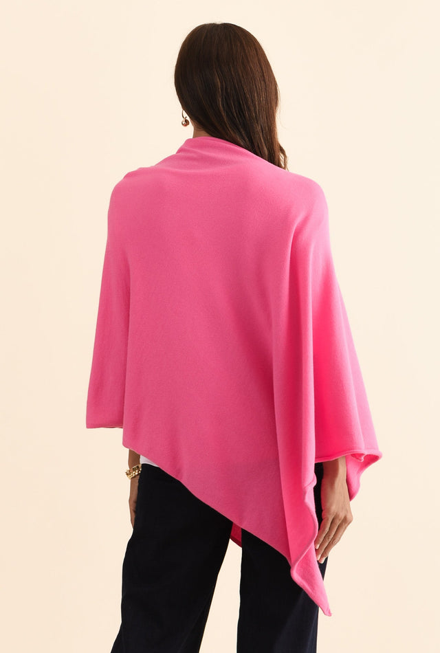 alt text|model:Cara image 5