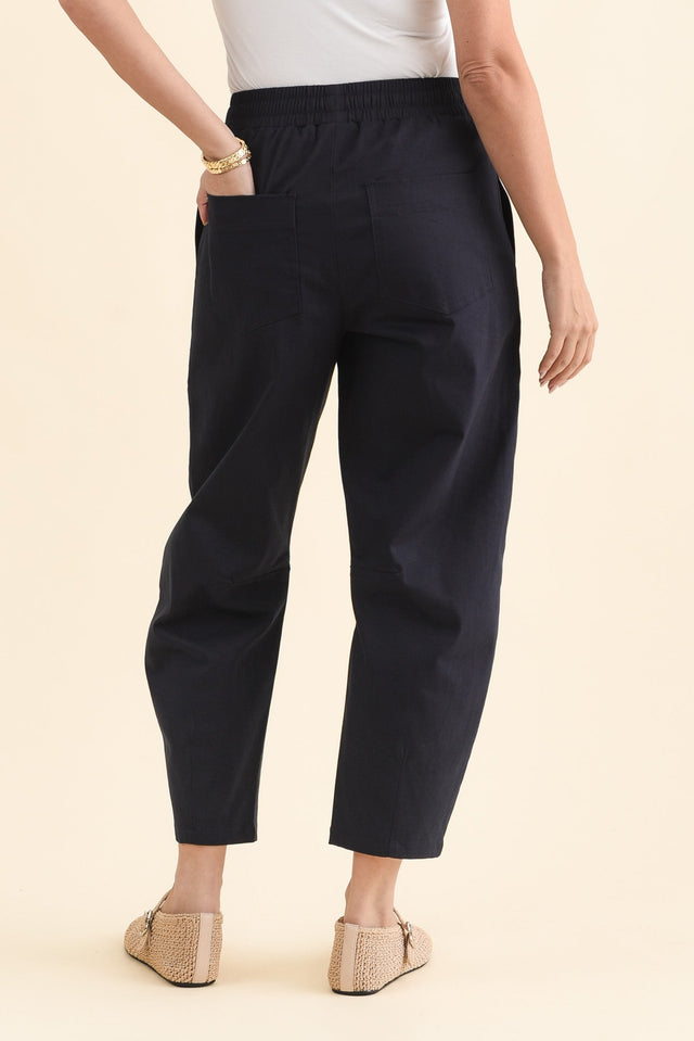 Andy Navy Cotton Cropped Barrel Pants,Brunette model,alt text|model:MJ image 5