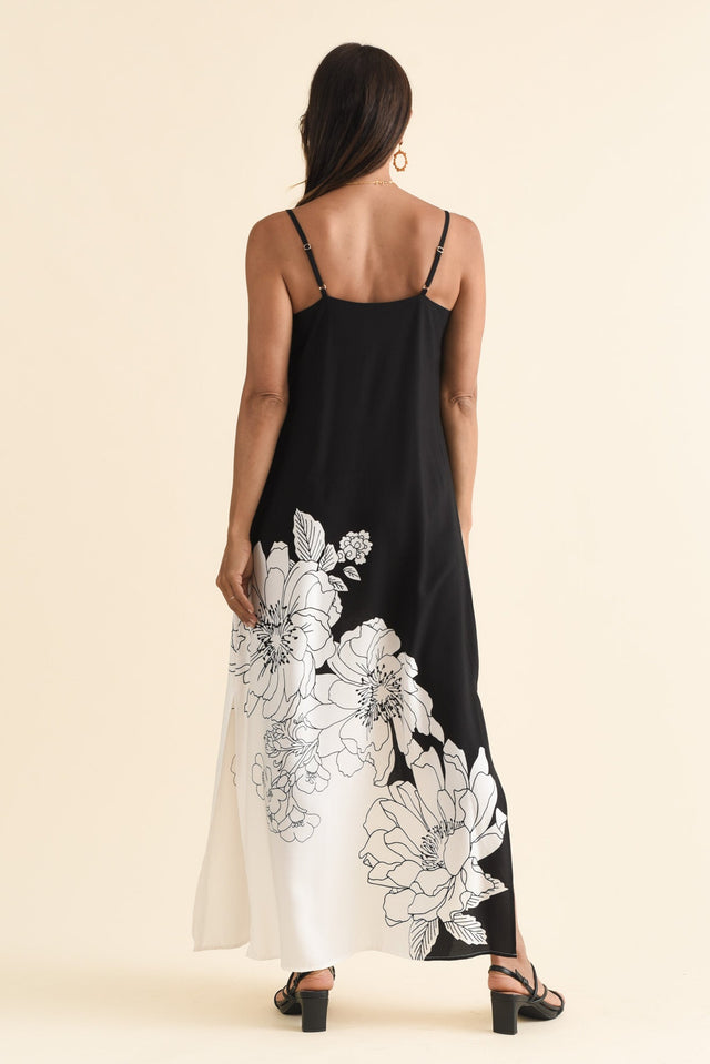 alt text|model:Cara image 5