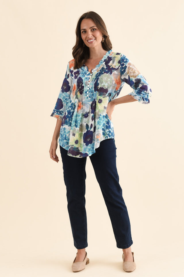 Angelo Blue Flower Cotton Button Top,Full Body,Brunette model,alt text|model:MJ image 6