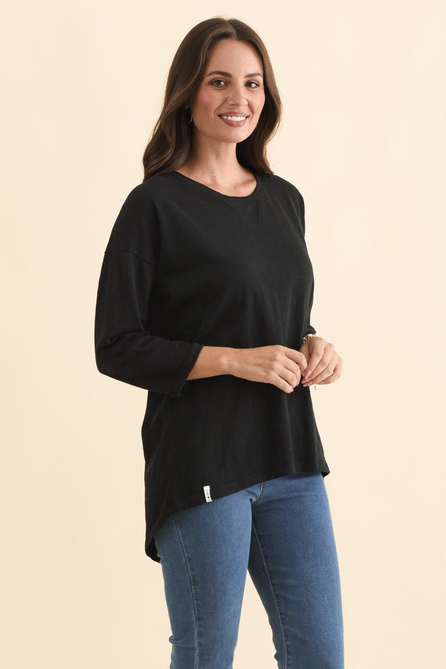Annie Black Cotton Top,Brunette model,alt text|model:MJ image 4