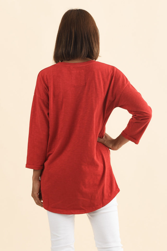 Annie Dark Red Cotton Top,Brunette model,alt text|model:Cara image 5