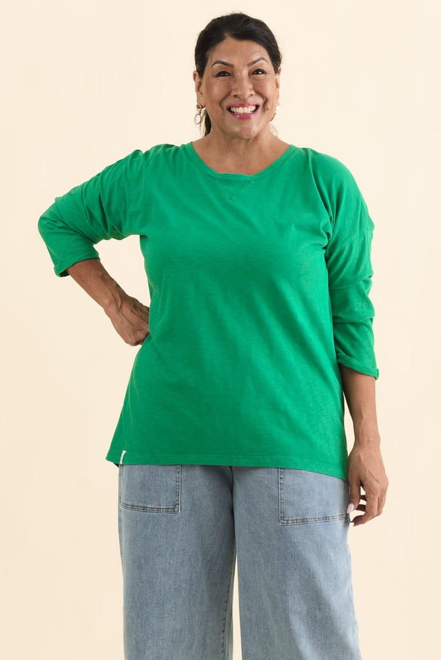 Annie Forest Green Cotton Top,Brunette model,alt text|model:Pilita image 8