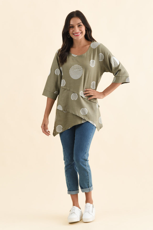 Anya Olive Spot Linen Cotton Top,Brunette model,alt text|model:Brontie image 3