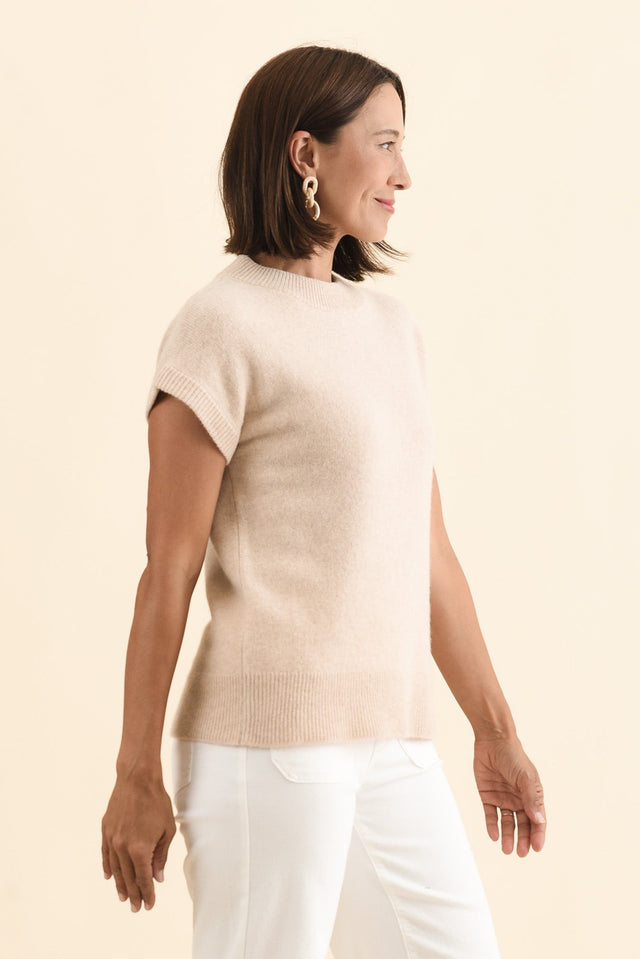Astor Cream Yak Wool Knit Top,Brunette model,alt text|model:Cara image 4