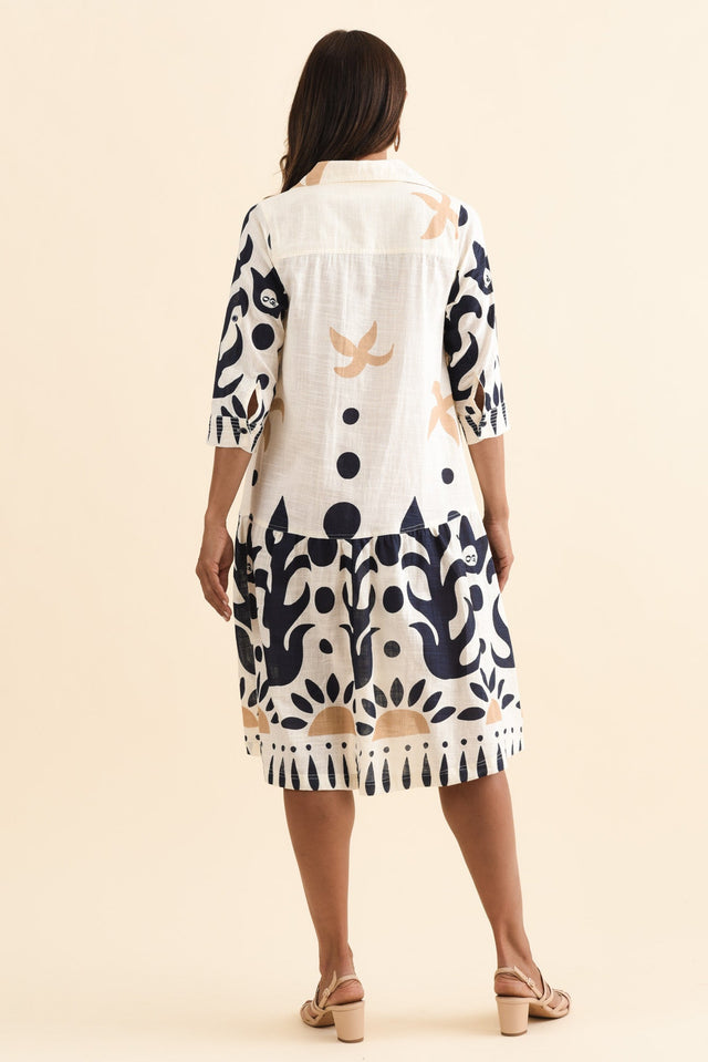 alt text|model:Cara image 5