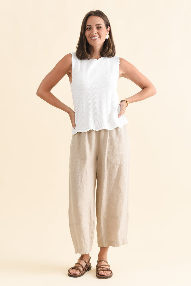 alt text|model:MJ image 3