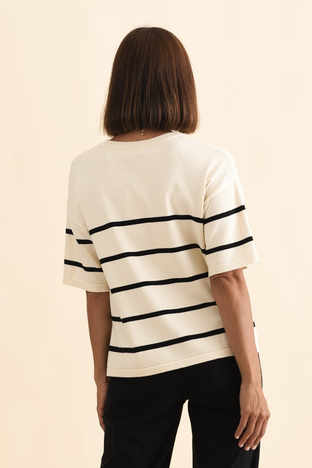 Bailey Cream Stripe Boxy Sweat,Brunette model,alt text|model:Cara image 5