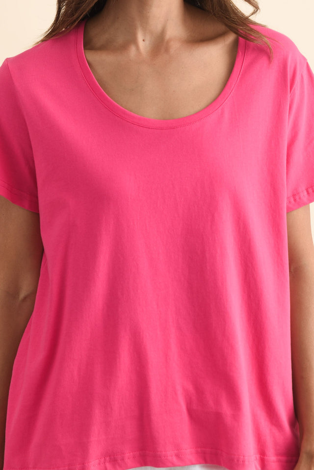 alt text|model:Cara image 6