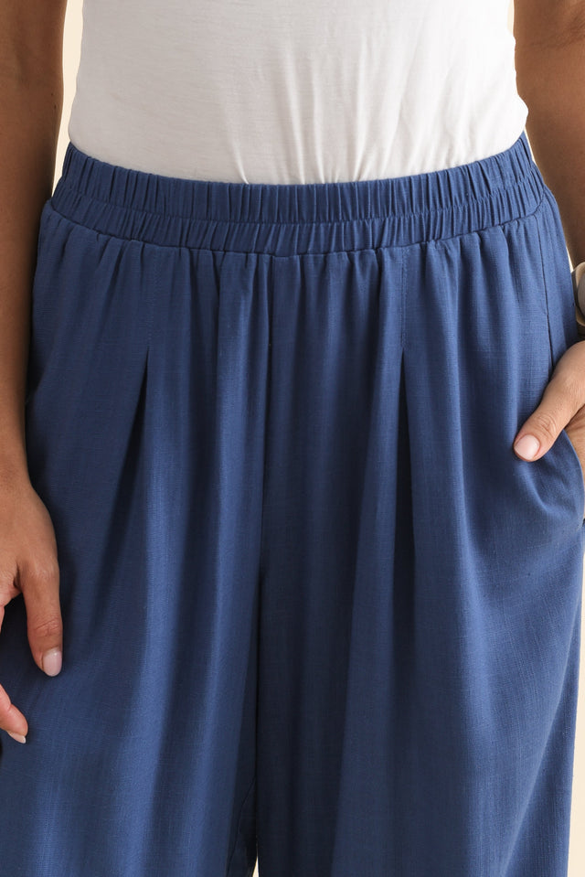 alt text|model:Brontie image 5