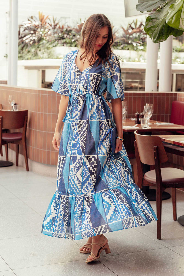 plus-size,curve-dresses,plus-size-maxi-dresses,plus-size-cotton-dresses,alt text|model:Gabby