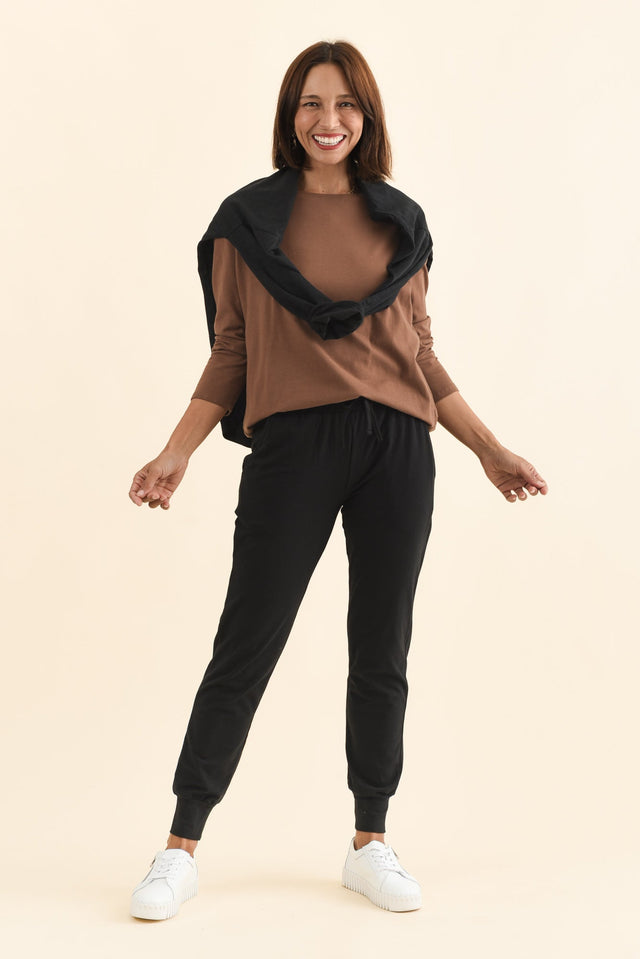 Black Cotton Everyday Tie Sweatpants,Brunette model,alt text|model:Cara image 4