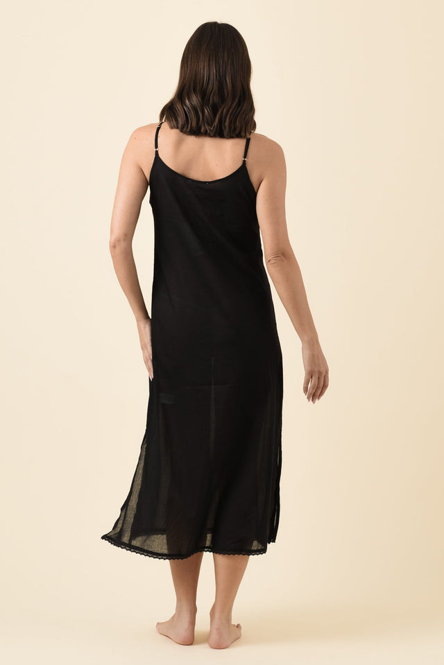 Black Cotton Maxi Slip Dress,Brunette model,alt text|model:MJ image 5