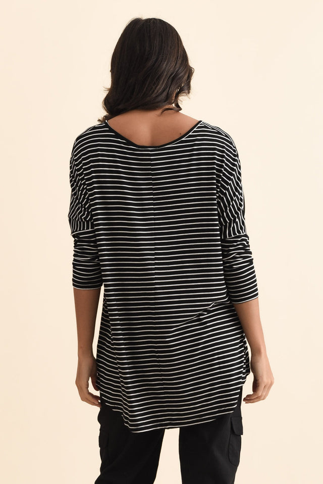 Black Stripe Milan 3/4 Sleeve Top,Brunette model,alt text|model:Brontie image 6