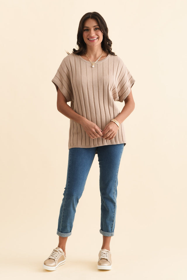 alt text|model:Brontie