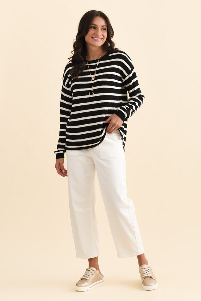 alt text|model:Brontie image 3