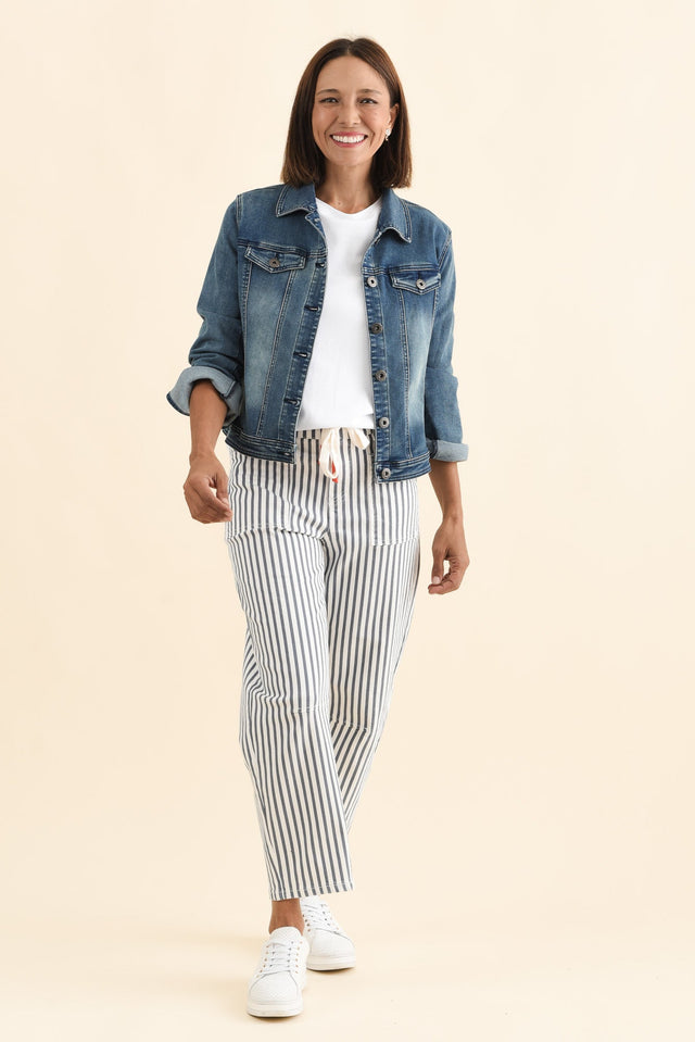 Breslin Blue Stripe Barrel Jeans,Brunette model,alt text|model:Cara image 8
