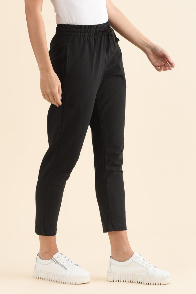 Briar Black Cotton Cropped Sweatpants image 3
