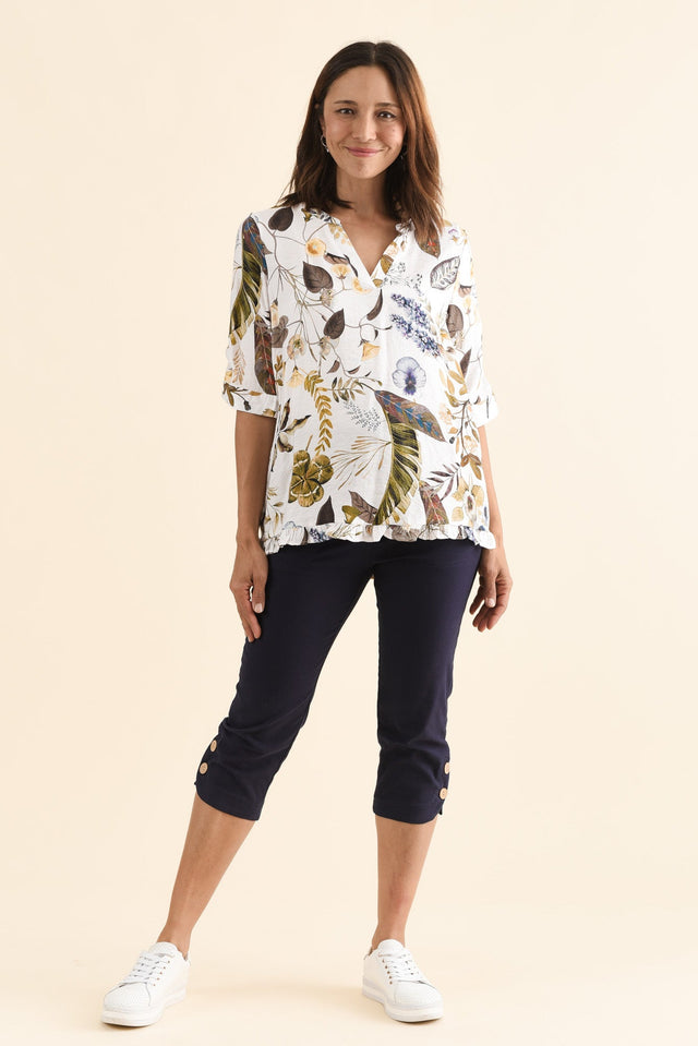 Bulimba Navy Cotton Capri Pants,Full Body,Brunette model,alt text|model:Cara image 6