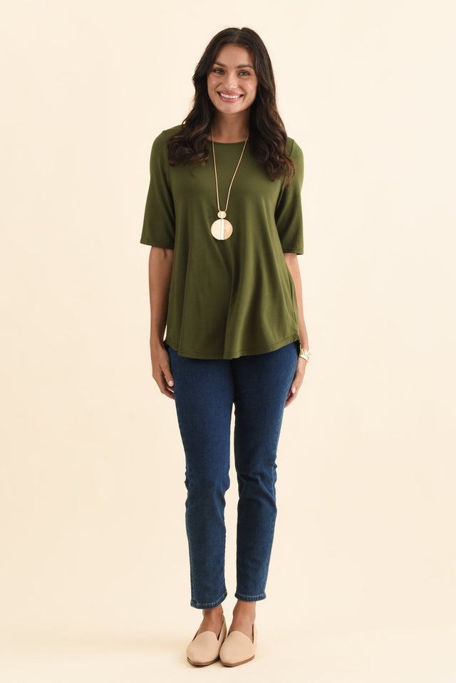 alt text|model:Brontie