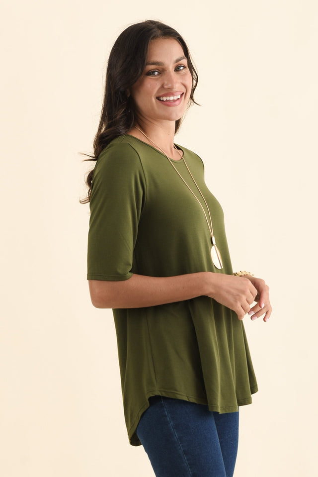 Buttery Green Half Sleeve Top,Brunette model,alt text|model:Brontie image 4