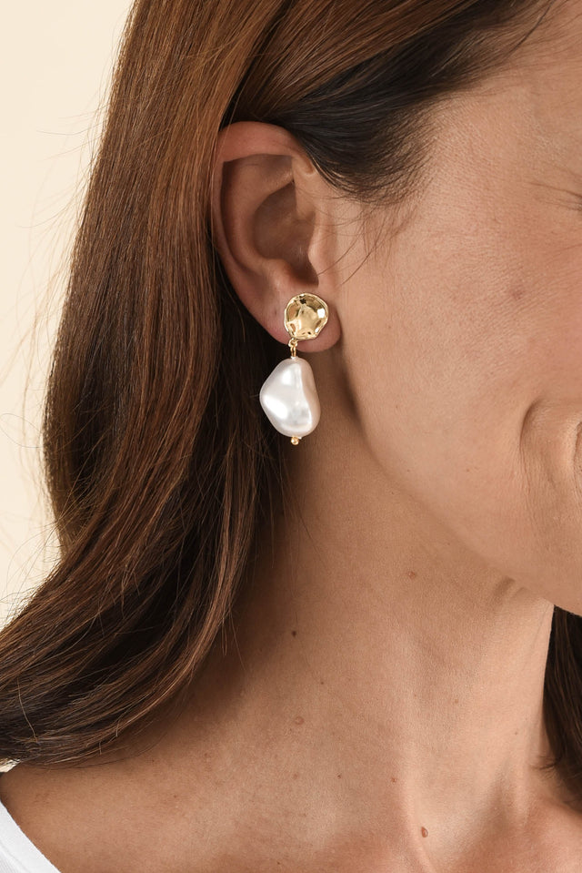 Calais Gold Pearl Clip On Earrings