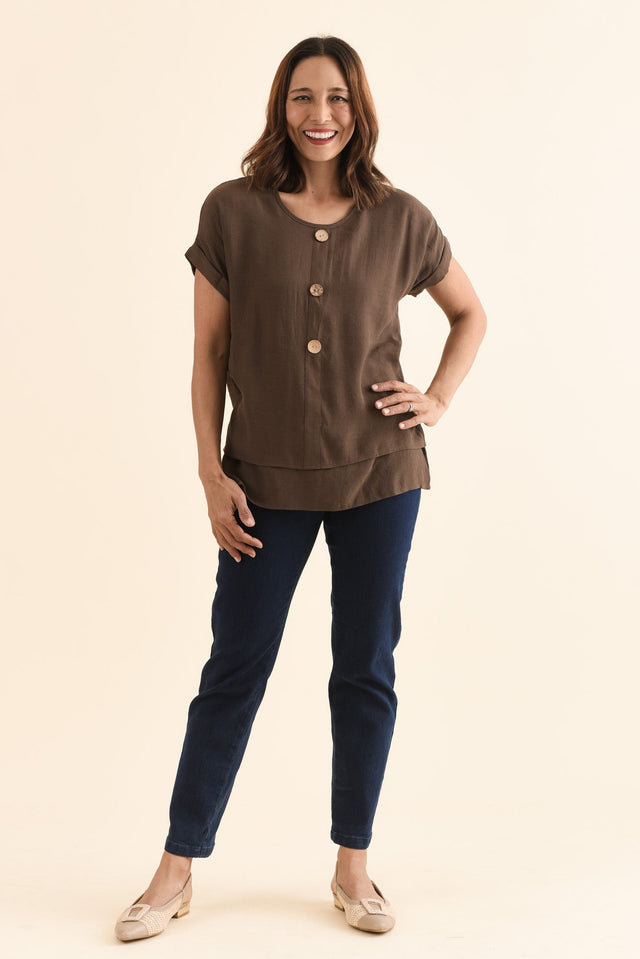 Callie Navy Cotton 7/8 Stretch Pants,Full body,Brunette model,alt text|model:Cara image 10