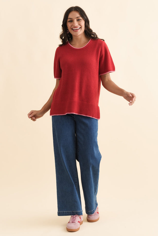 Camellia Red Cotton Knit Tee,Brunette model,alt text|model:Brontie image 7