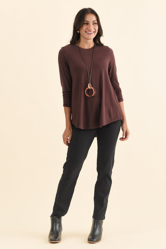 Buttery Carla Wine Top,Brunette model,alt text|model:Brontie image 7