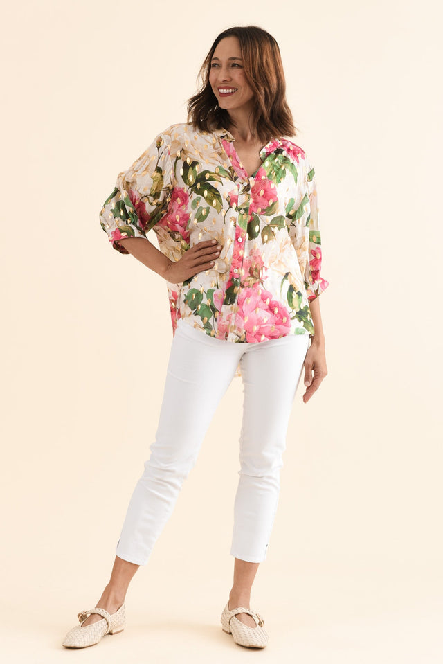 Carleen Pink Flower Foil Button Top,Full Body,Brunette model,alt text|model:Cara image 2