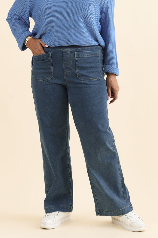 alt text|model:Pilita image 9