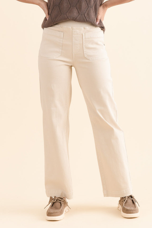 Carpenter Natural Stretch Jeans,Front,Brunette model,alt text|model:MJ image 1