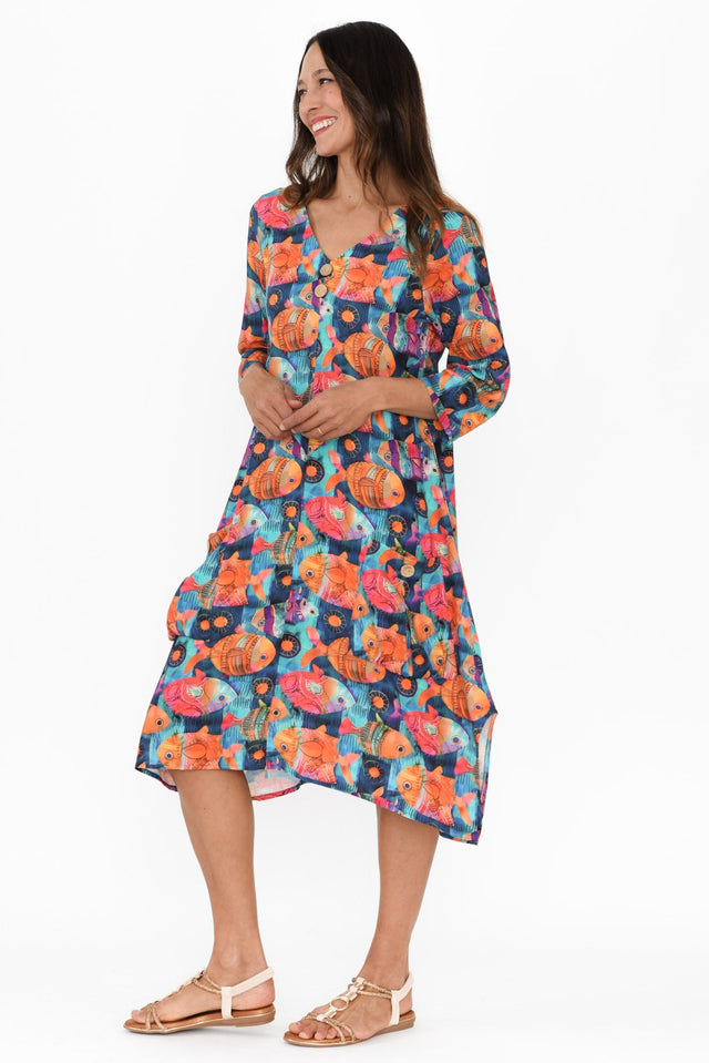 alt text|model:Cara image 4