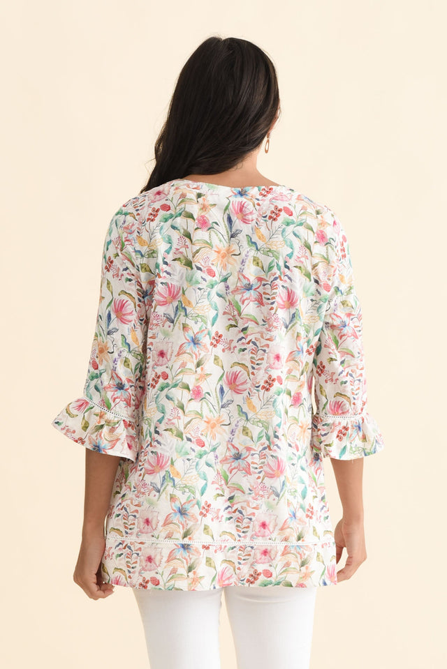 alt text|model:Brontie image 5