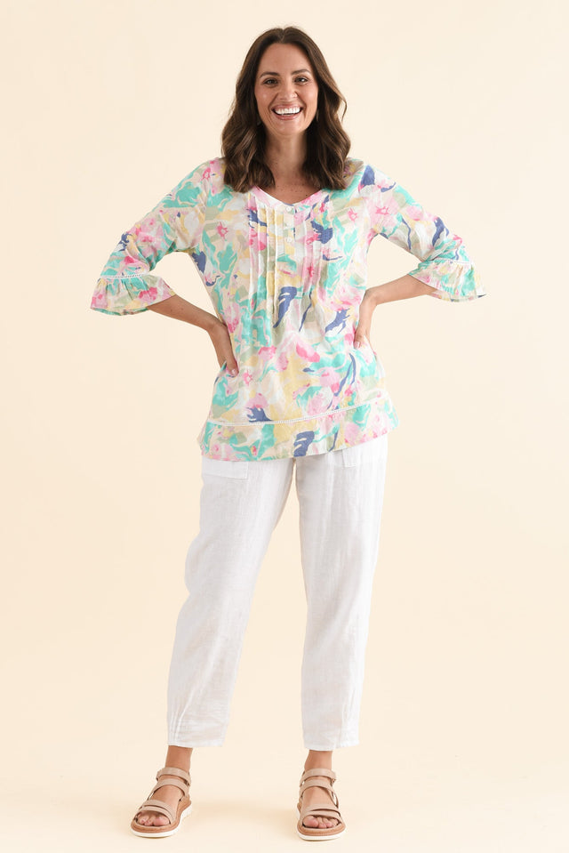 Cassidy Pink Flower Cotton Sleeved Top,Full Body,Brunette model,alt text|model:MJ image 6