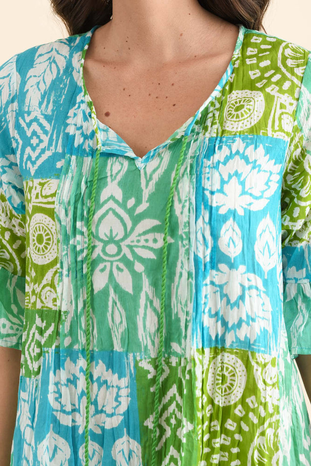 Cayman Aqua Heritage Cotton Tunic Dress,Detail,Brunette model,alt text|model:MJ image 5