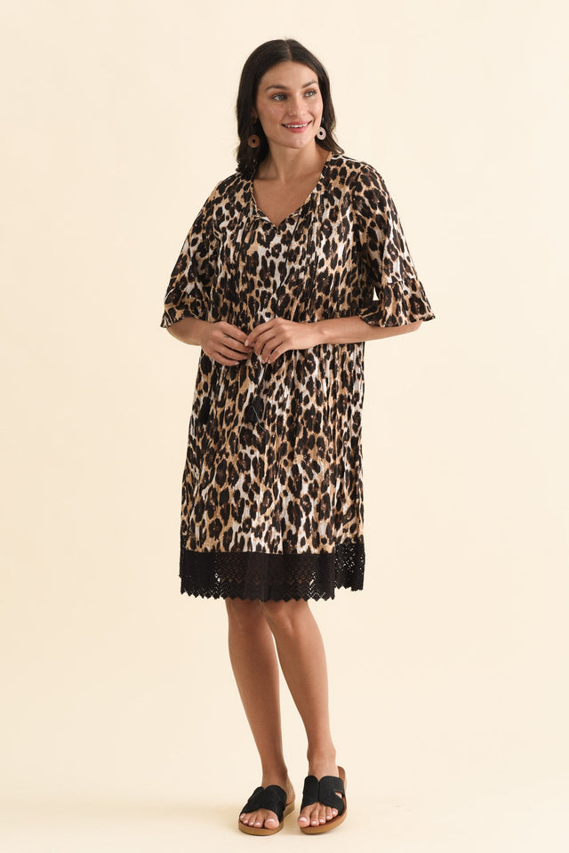 alt text|model:Brontie image 7