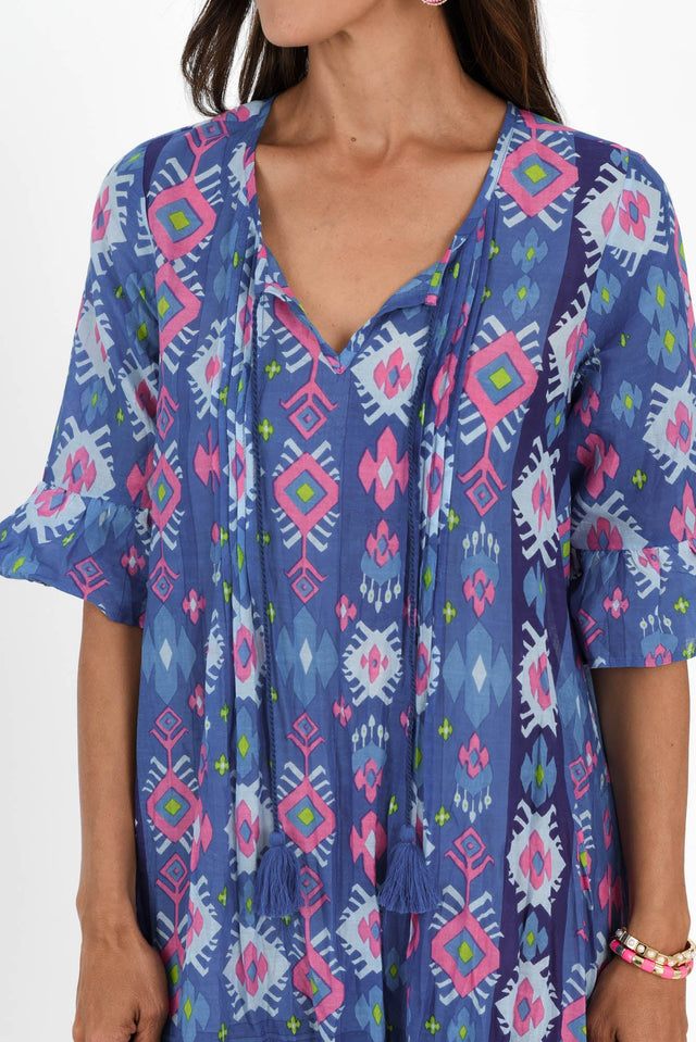 alt text|model:Cara image 6