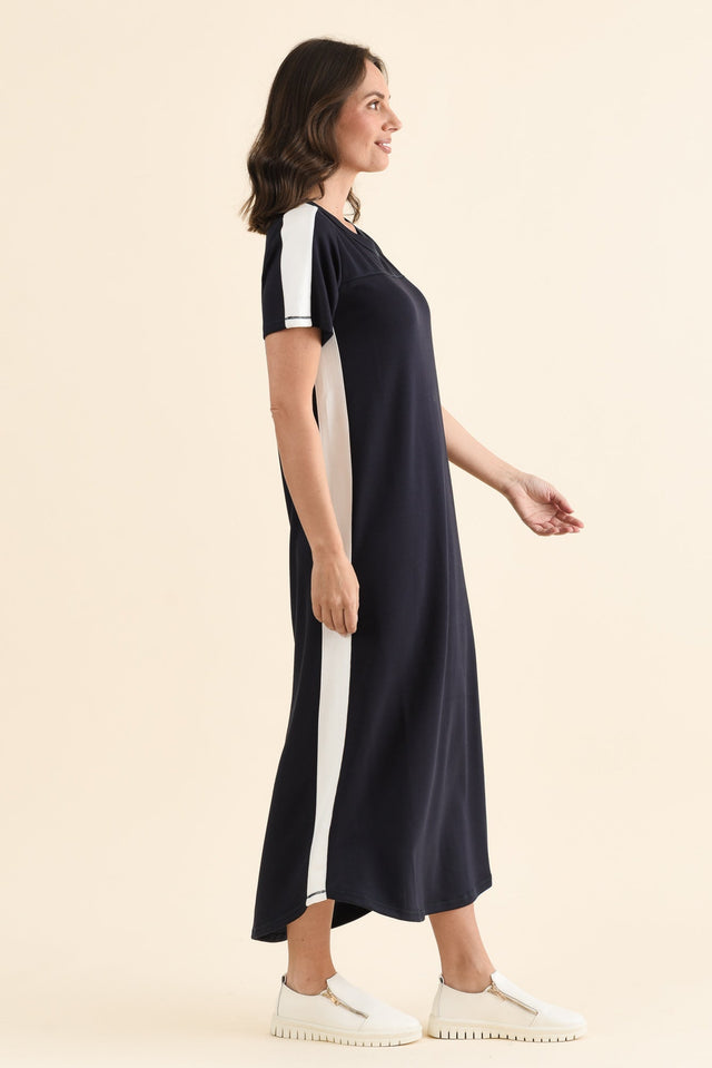 Chicago Navy Stripe Tee Dress,brunette model,Full Outfit,alt text|model:MJ