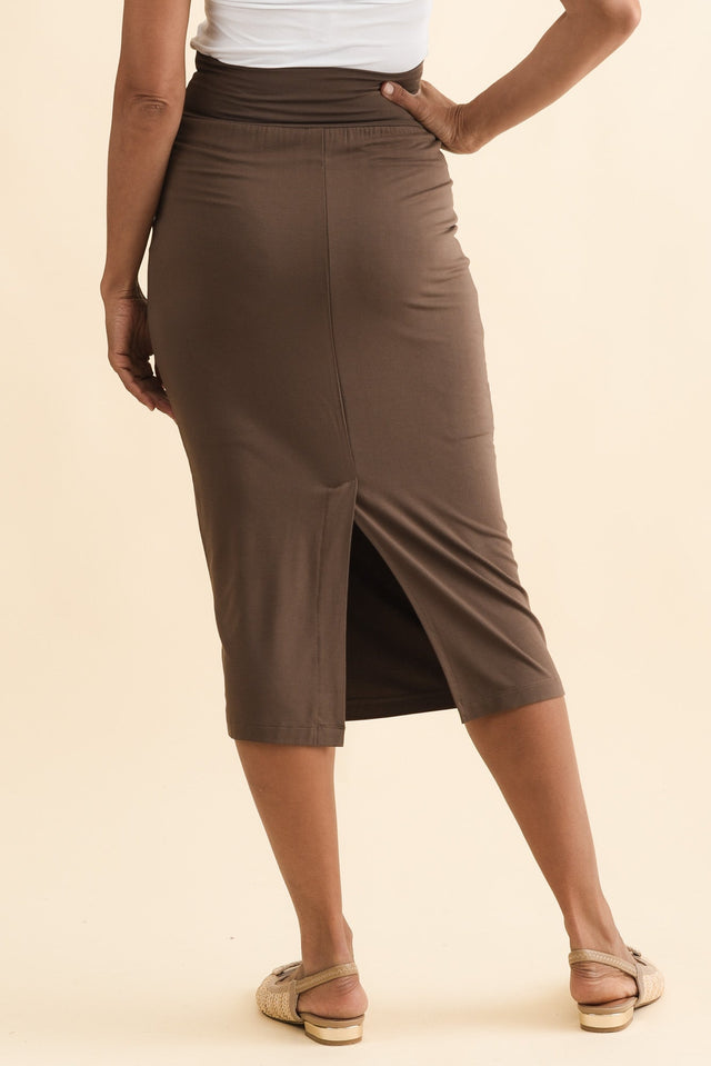 alt text|model:Cara image 4