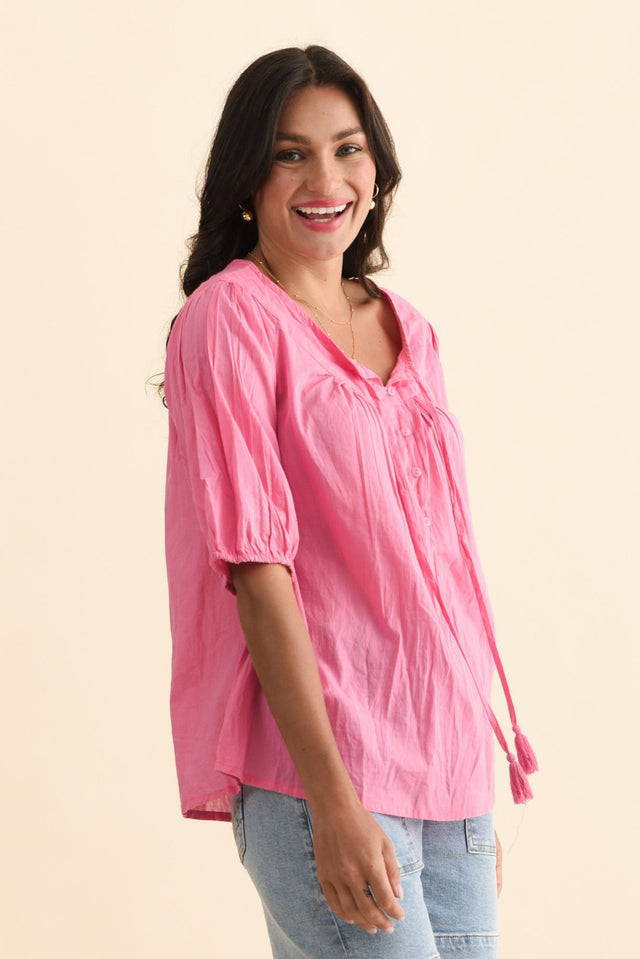 alt text|model:Brontie image 3