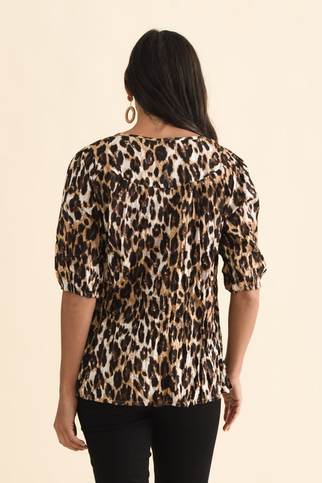 alt text|model:Brontie image 5