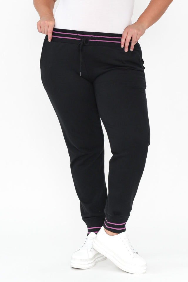 plus-size,curve-bottoms,plus-size-pants,alt text|model:Caitlin;wearing:XXL image 10