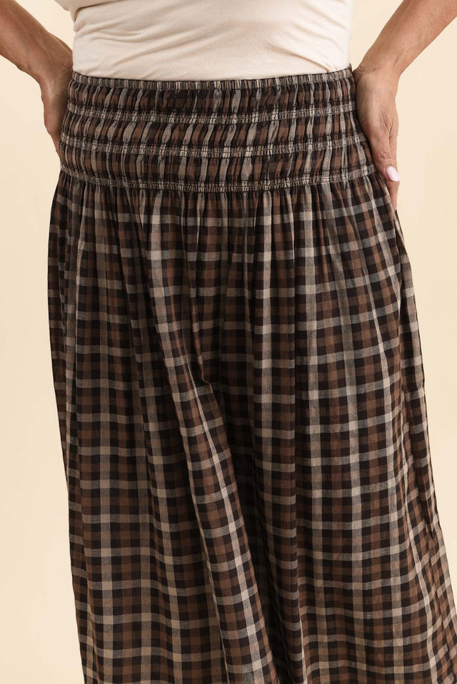 Coco Chocolate Check Cotton Skirt,Detail,Brunette model,alt text|model:Pilita image 5