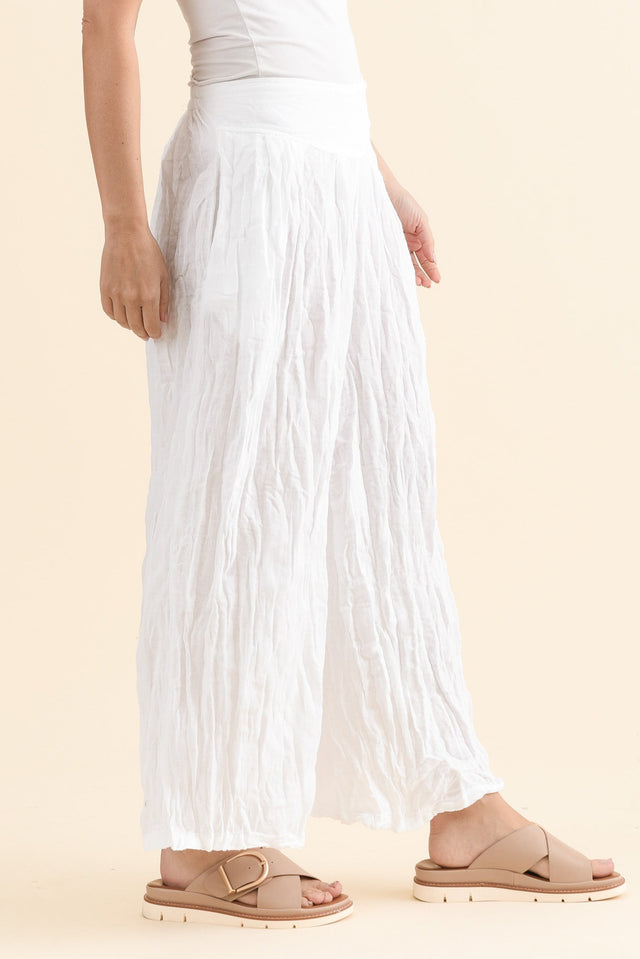Costello White Crinkle Cotton Pants,Side,Brunette model,alt text|model:MJ image 3